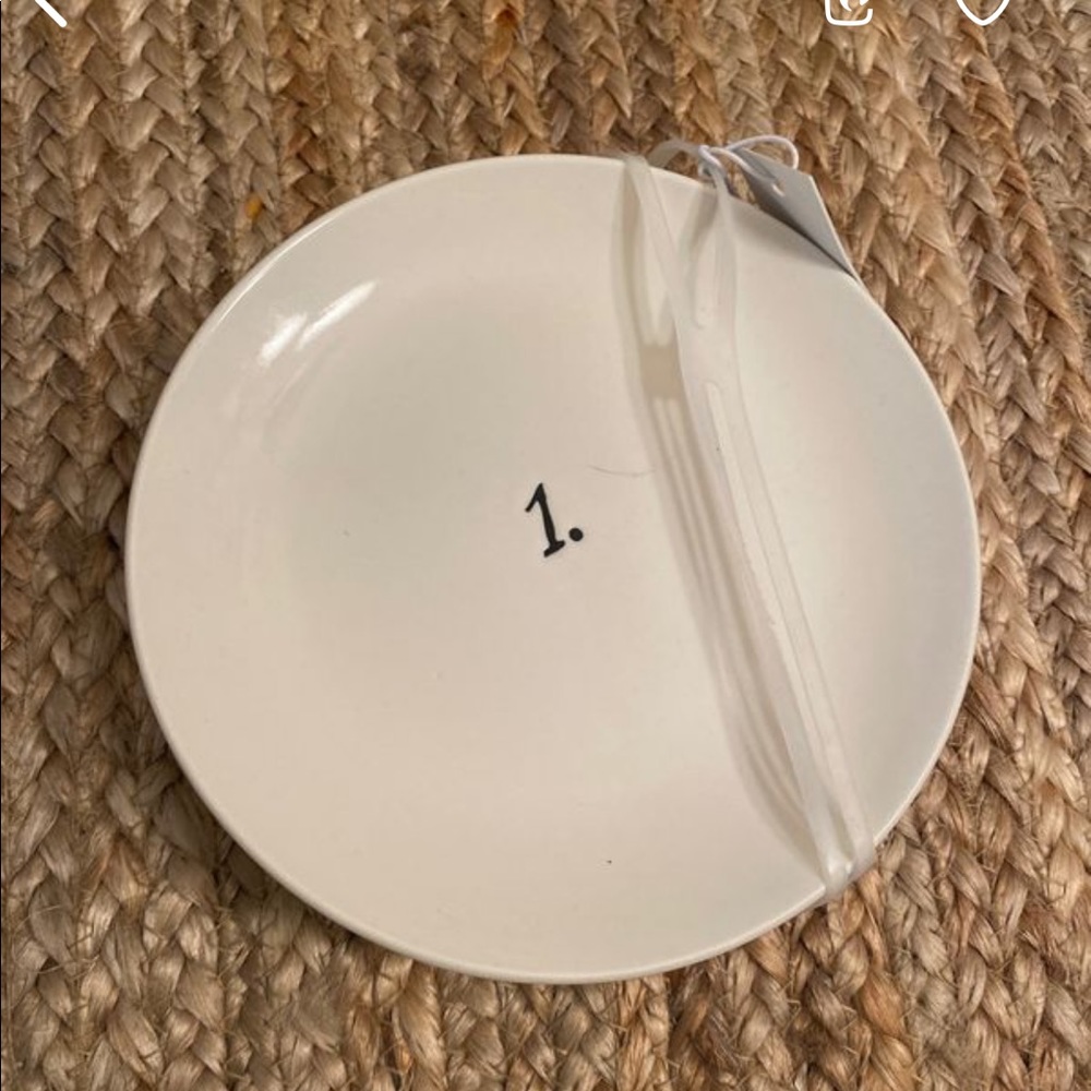 Small Rae Dun 1-4 plates